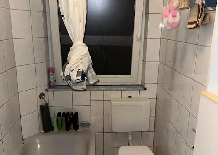 Schoenes In Bahnhofsnaehe In Einer Mit Grosser Terrasse Gießen