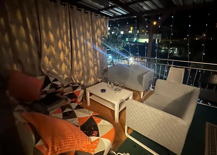 Homestay szállás Schoenes In Bahnhofsnaehe In Einer Mit Grosser Terrasse